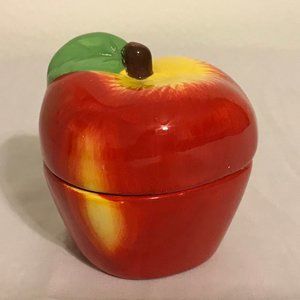 Apple Salt & Pepper Shakers